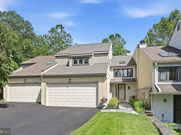 12 Kincaid Ct, Media, PA 19063