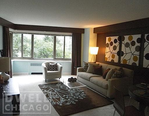 4th image of 1300 N Lake Shore Dr Ste 1