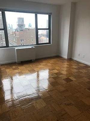 Rented by Carlyle Property Management | media 9