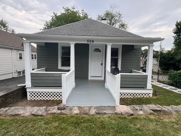 506 Hawes St, New Bedford, MA 02745