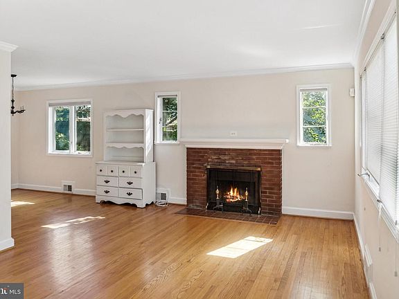 4th image of 6580 Williamsburg Blvd #4