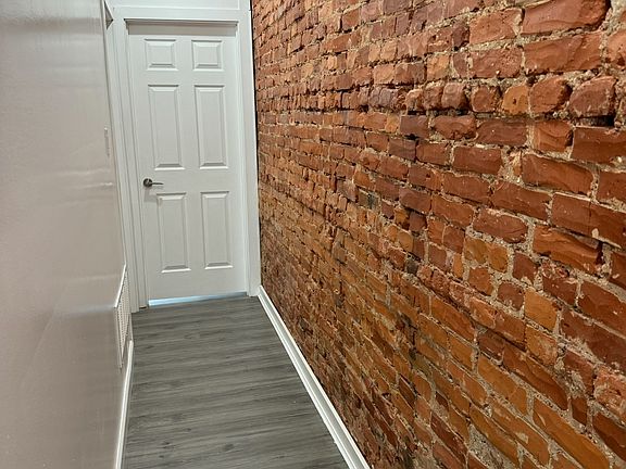 3rd image of 5844 Osage Ave #2