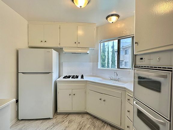 4th image of 7371 Fountain Ave APT 209