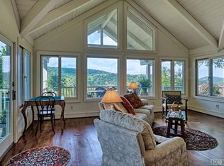 222 Thistle Dr, Highlands, NC 28741