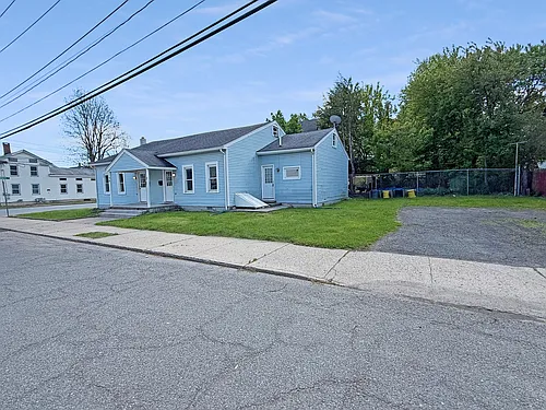 7 King St Photo 1