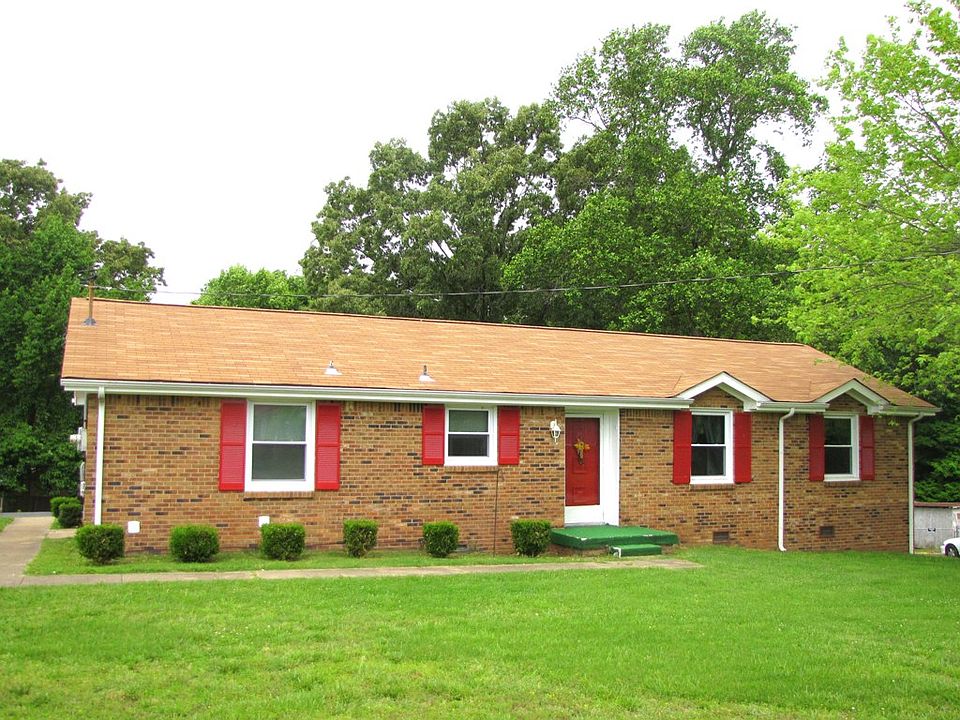 1st image of 2707 Turner Ln