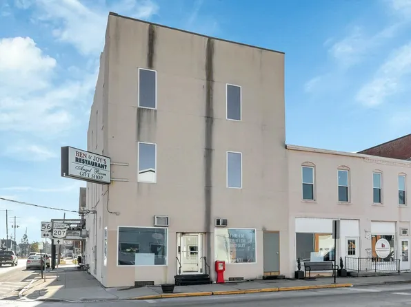 33 S London St, Mount Sterling, OH 43143