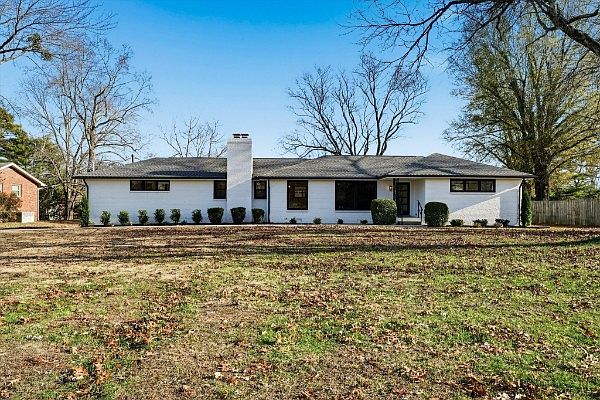 1st image of 283 Lake Terrace Dr