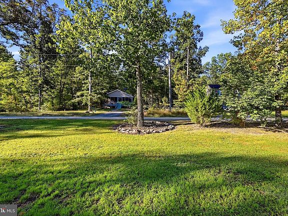 5th image of 307 Mountain Falls Blvd
