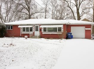 528 Pershing Ave, Wheaton, IL 60189