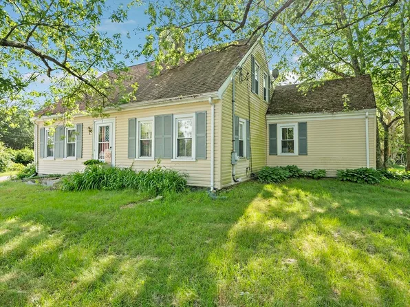 369 Washington St, East Bridgewater, MA 02333