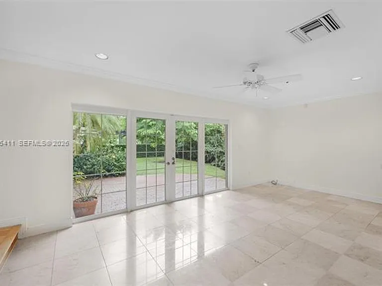 1246 Algardi Ave #0 — Photo 8