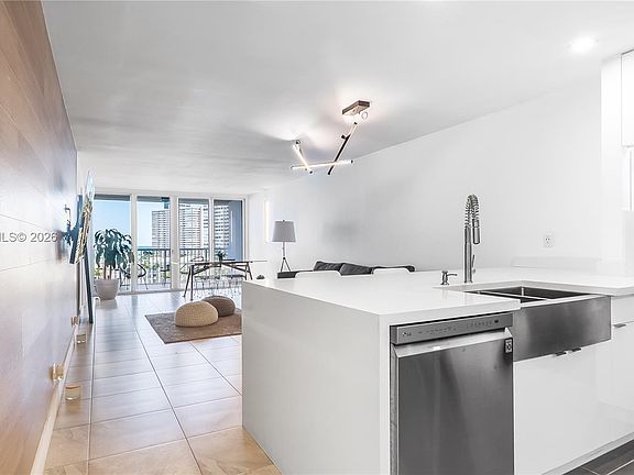 5th image of 121 Golden Isles Dr APT 803