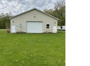 10069 Silver Lake Rd, Linden, MI 48451