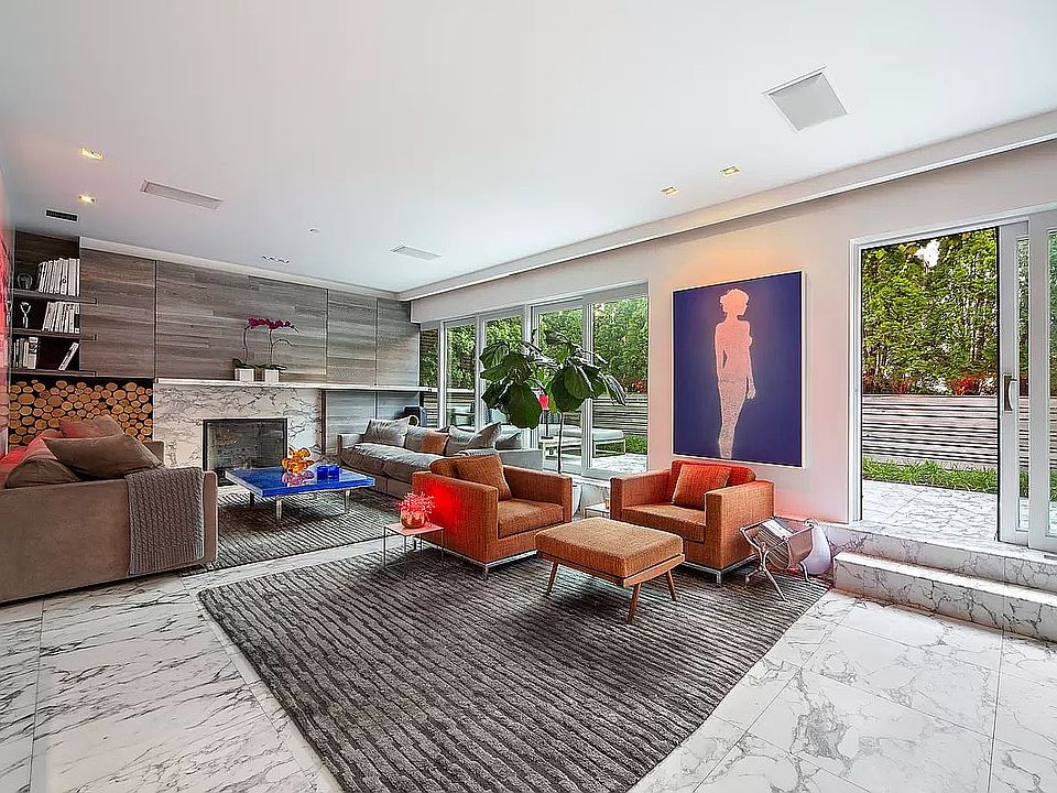 1st image of 134 W 10th St Unit Penthouse
