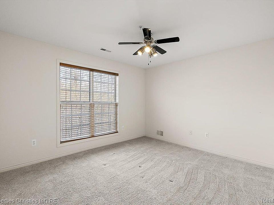 28360 Carlton Way Dr, photo 19