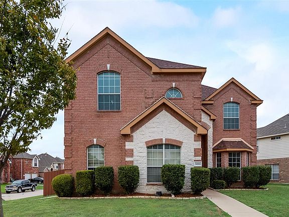 2nd image of 3001 S Flintridge Dr