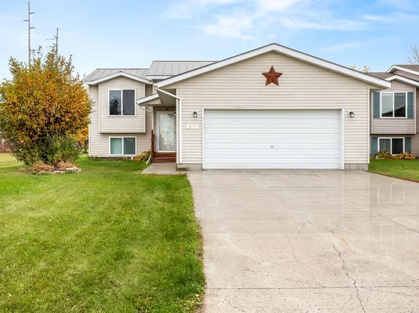 1119 Wheatland Rd, Wahpeton, ND 58075
