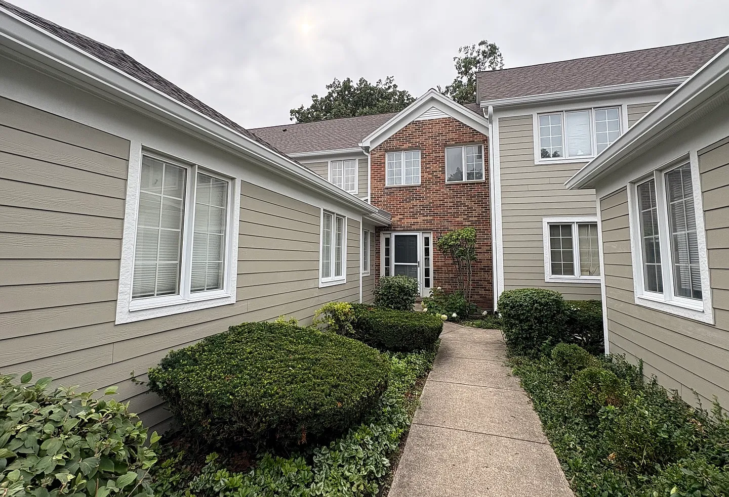 2 bed, 2.5 bath, 1770 sqft, $3,650 — Photo 3