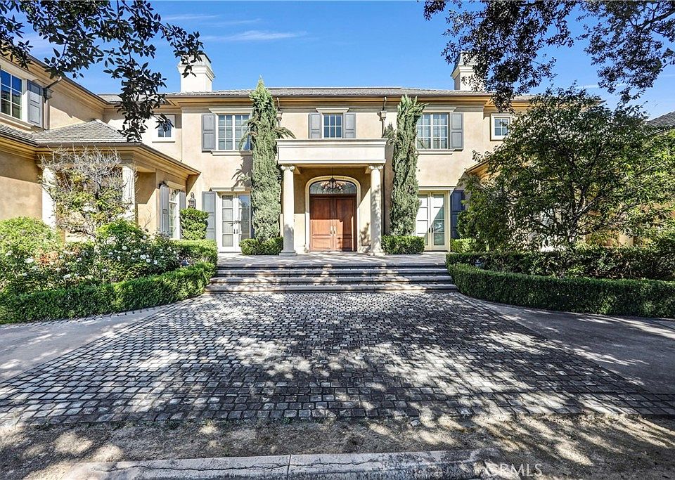 1st image of 729 Anoakia Ln