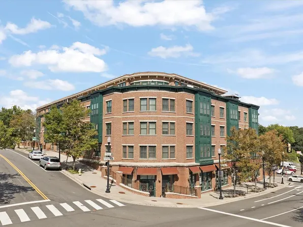 2101 N Monroe St APT 212, Arlington, VA 22207