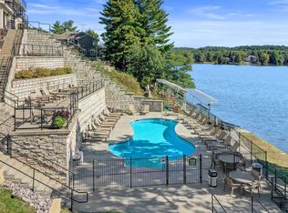 670 E Lake Ave #210, Wisconsin Dells, WI 53965