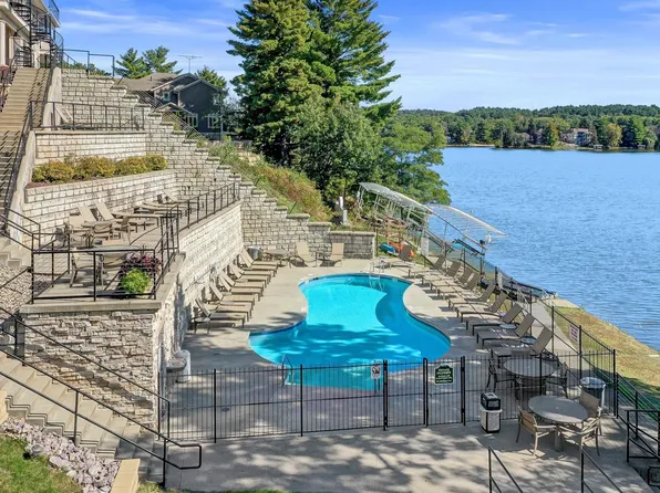 670 E Lake Ave #210, Wisconsin Dells, WI 53965