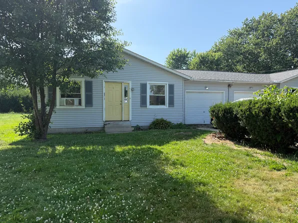173 Meadows Dr, Painesville, OH 44077