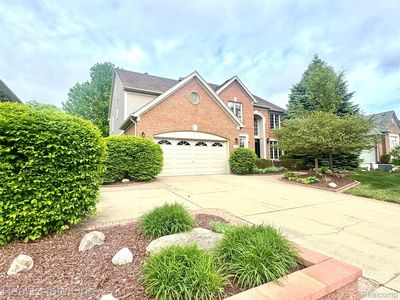 1215 Letica Dr, Rochester, MI, 48307