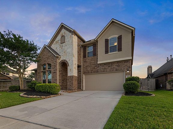 2nd image of 7511 Montecrest Park Ct