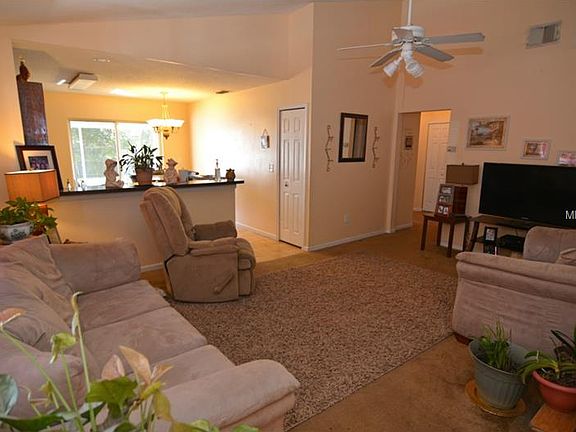 2nd image of 910 Belvoir Dr