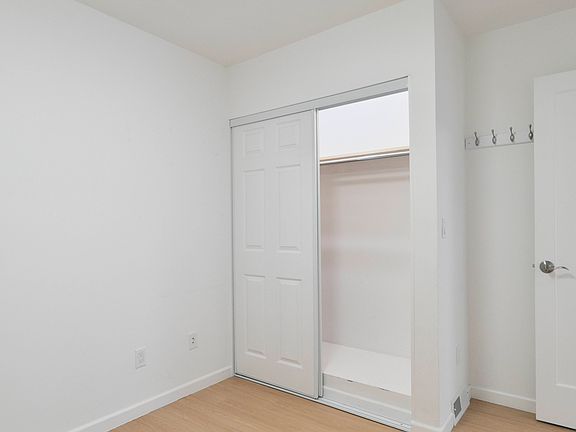 3rd image of 80 Seal Rock Dr