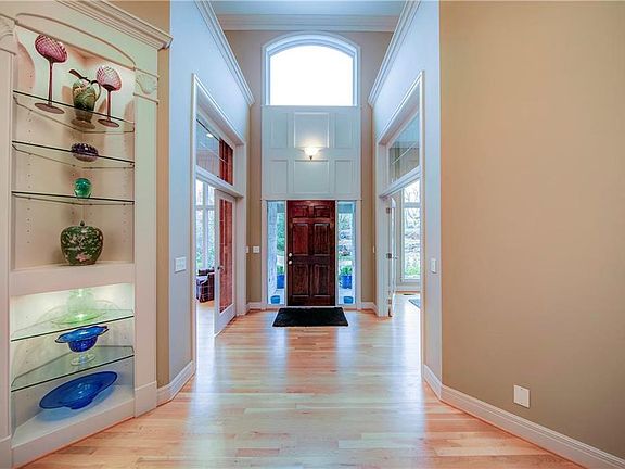 5th image of 5026 Arapahoe St