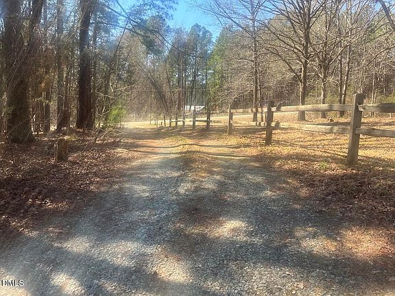 2nd image of 2916 Bivins Rd