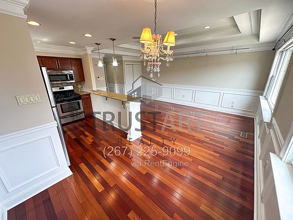 5th image of 3950 Constance Rd Floor 2