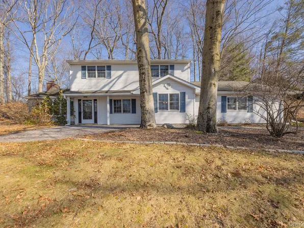 4 Dutch Court, West Nyack, NY 10994