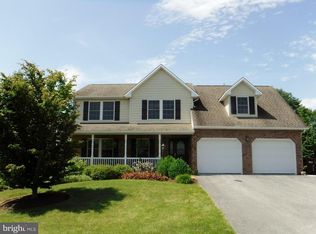 1454 Hamilton Hills Dr, Chambersburg, PA 17202