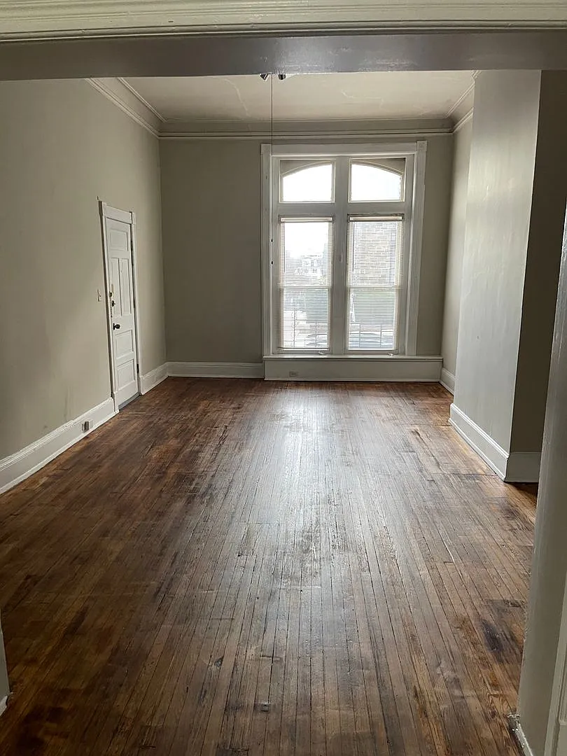 206 Laurens Street — Photo 3