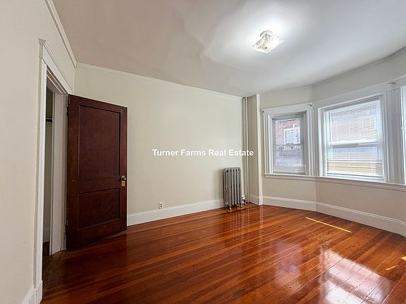 3rd image of 163R Summer St #1R
