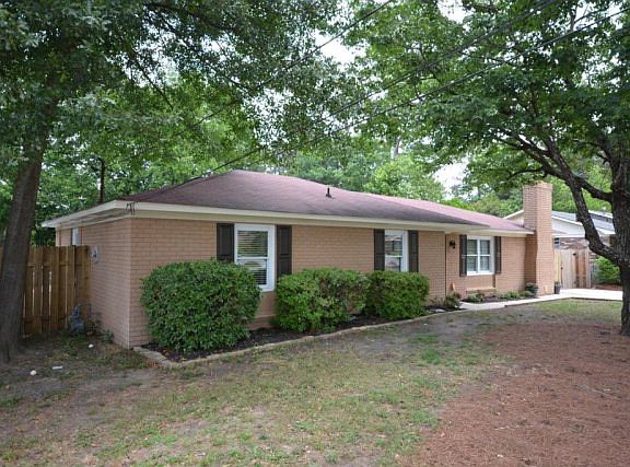 2nd image of 4132 Englewood Dr
