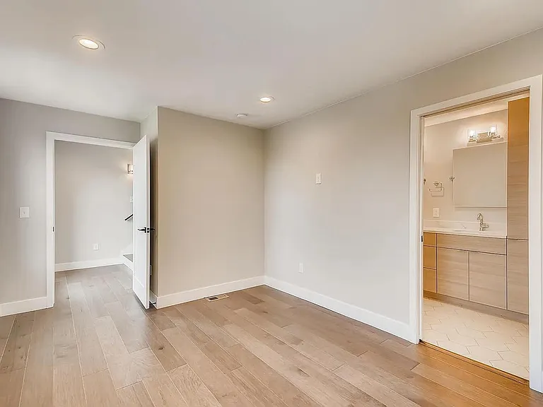 3155 N Saint Paul St — Photo 12