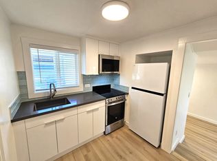 555 12th Ave #B, Honolulu, HI 96816