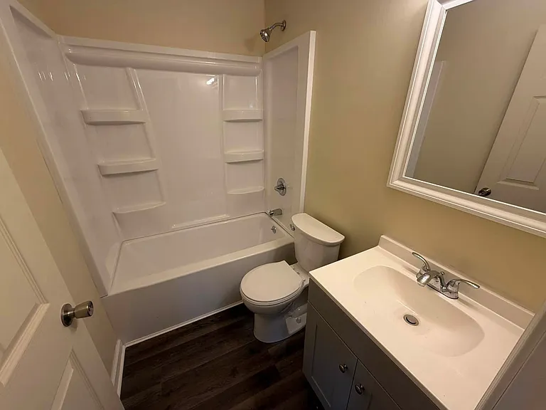 1105 Spruce Dr — Photo 6