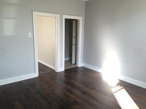 4th image of 74 Yale Ave