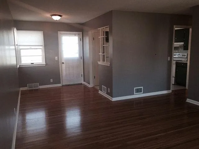 7523 Ontario St — Photo 1