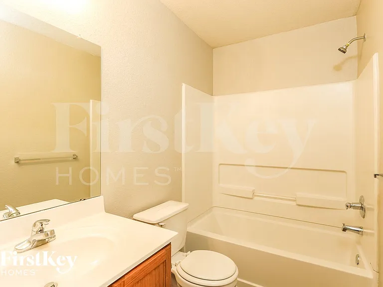 9231 Dublin Hts — Photo 13