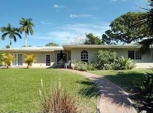 5093 Starfish Ave, Naples, FL 34103