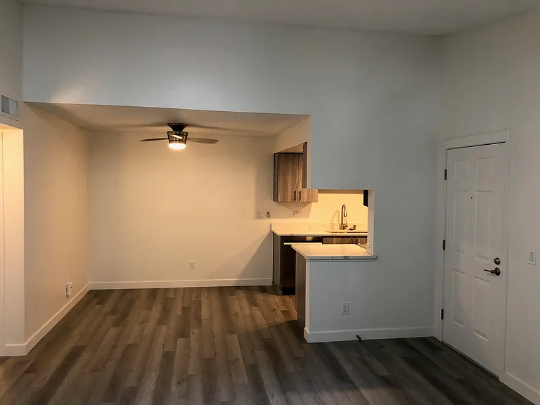 8225 Fairmount Dr #10-204 — Photo 15