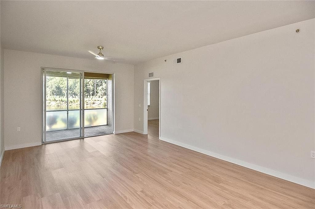 3830 SAWGRASS WAY #2914