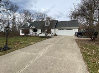 210 W Mennonite Rd, Aurora, OH 44202